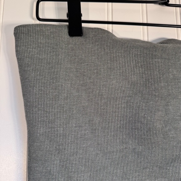 Aerie Sage Green Ribbed Tube Top Sleeveless Shirt Women’s Size Medium - Picture 2 of 10